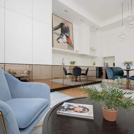 Centrum Warszawy Parking Elegancki Apartament Dla 2 Doroslych I 2 Dzieci By Renters Prestige